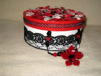 Red, Black & White Flowers Gift