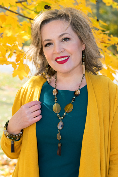 Autumn Tassel jewellery set shown on a model